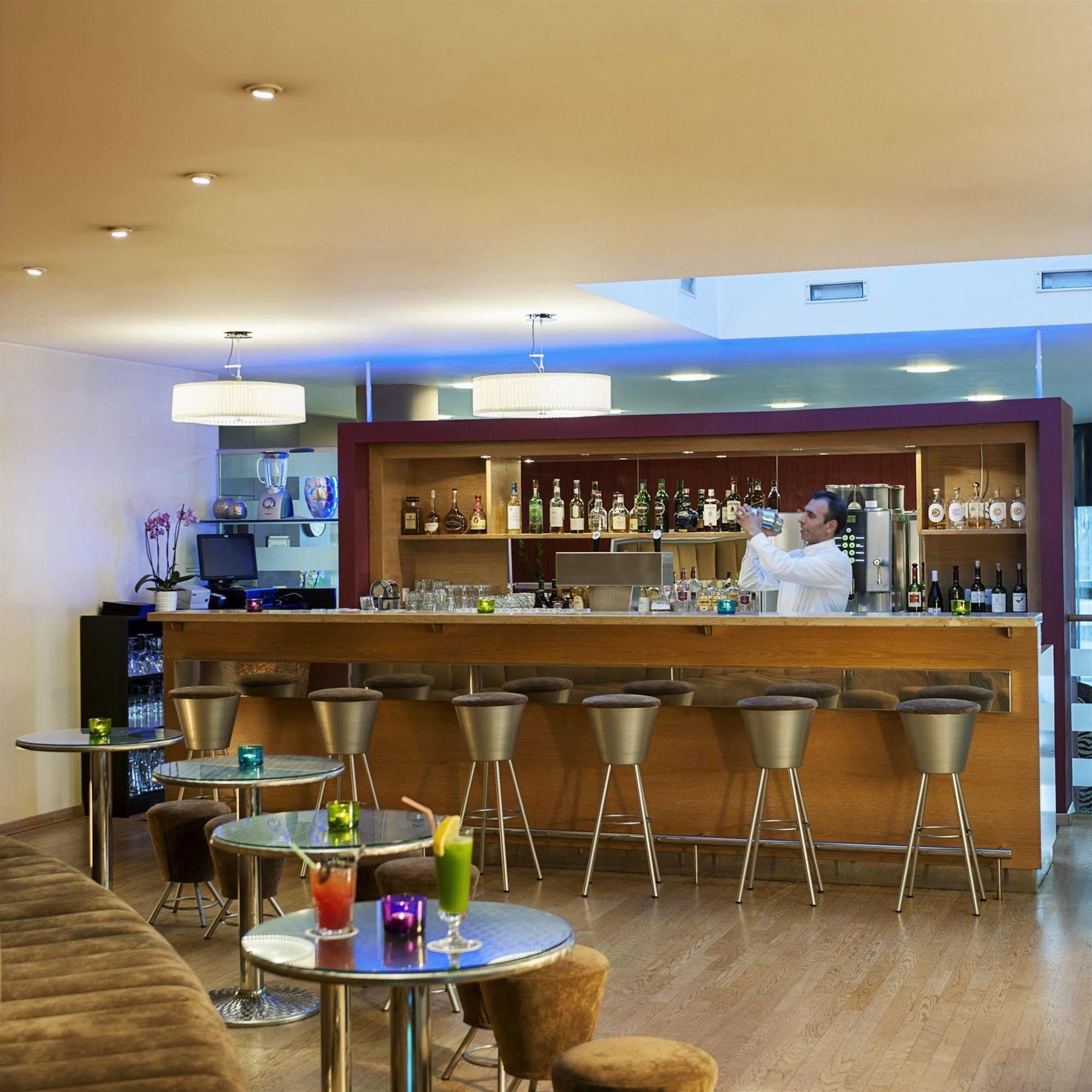 Dormero Zuerich Airport 4*